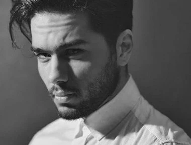 Χρήστος Μάστορας: Πρόταση γάμου στα γόνατα σε δημοφιλή τραγουδίστρια! (φωτό, βίντεο)